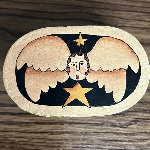 PJ Rankin-Hults Wooden Box - Picture 2 of 12